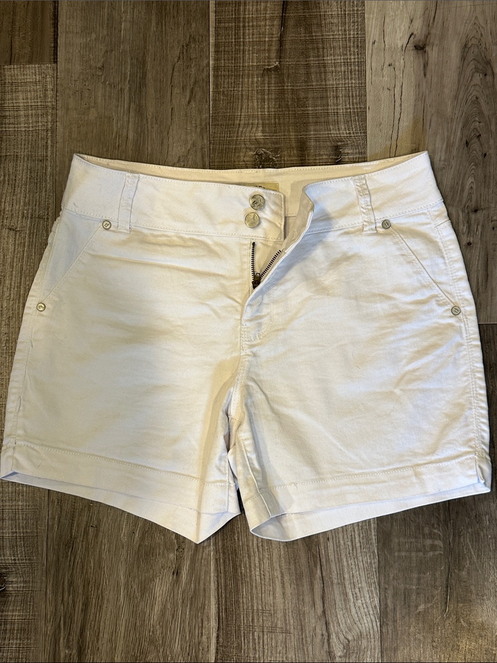 d. jeans White High-Rise Casual Jean Shorts